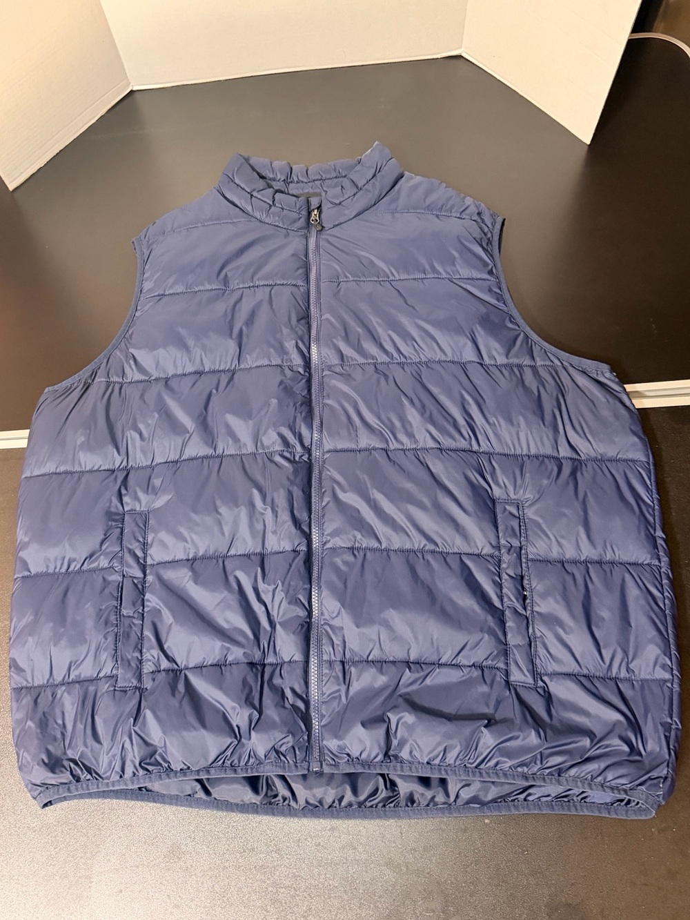 Men’s puffer vest